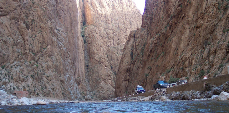 fez ifran medilt todra gorges